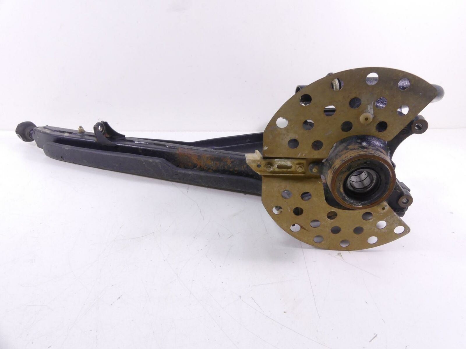 2016 Yamaha YXZ1000R EPS Left Rear Trailing Arm Knee Assembly Hub 2HC-F2107-30 {{ shop.shopifyCountryName }} - Mototech271