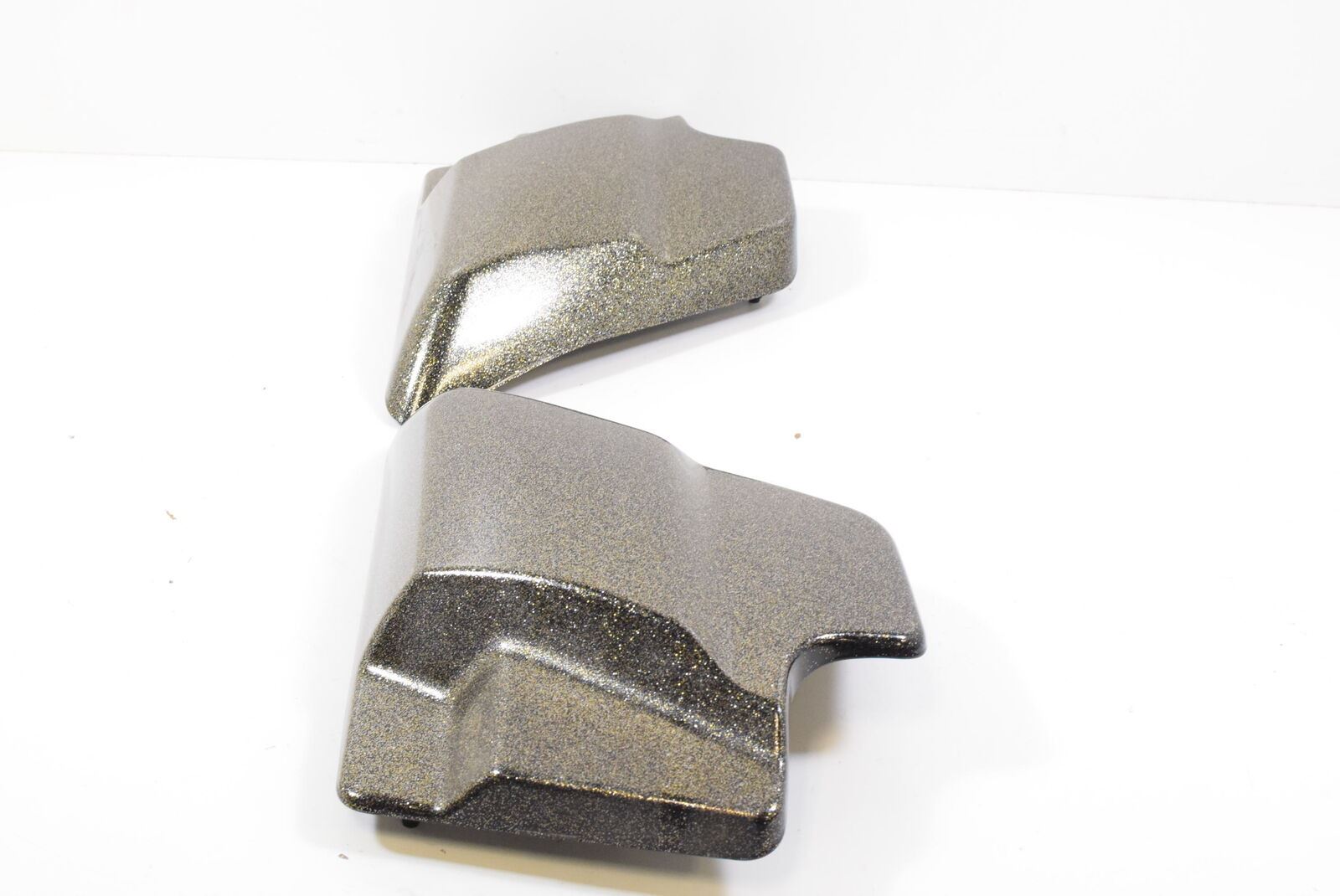 2016 Harley Touring FLHXS Street Glide Special L+R Side Cover SET 57200072EAI {{ shop.shopifyCountryName }} - Mototech271
