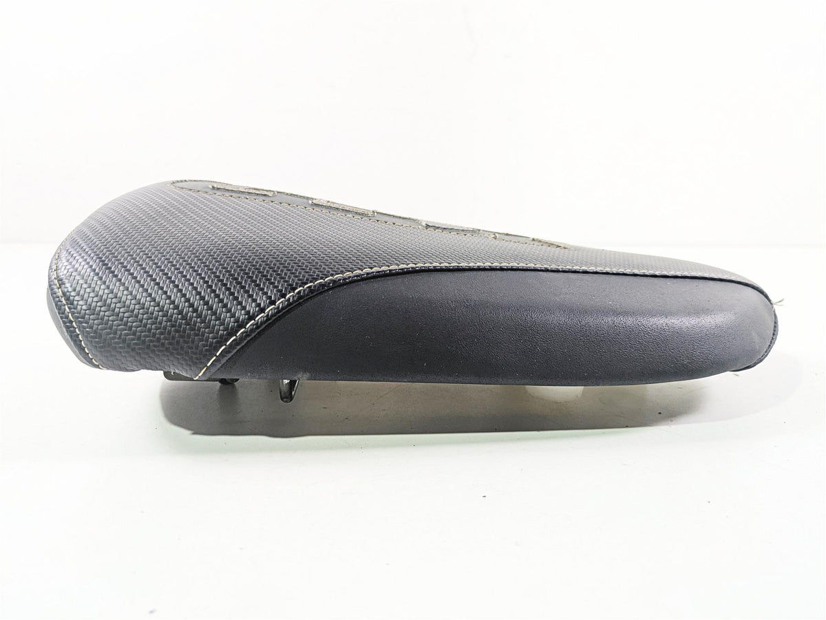 2006 Suzuki GSXR1000 K6 Front Rear Seat Saddle 45100-41G02-6BY 45300-41G00-6BY {{ shop.shopifyCountryName }} - Mototech271