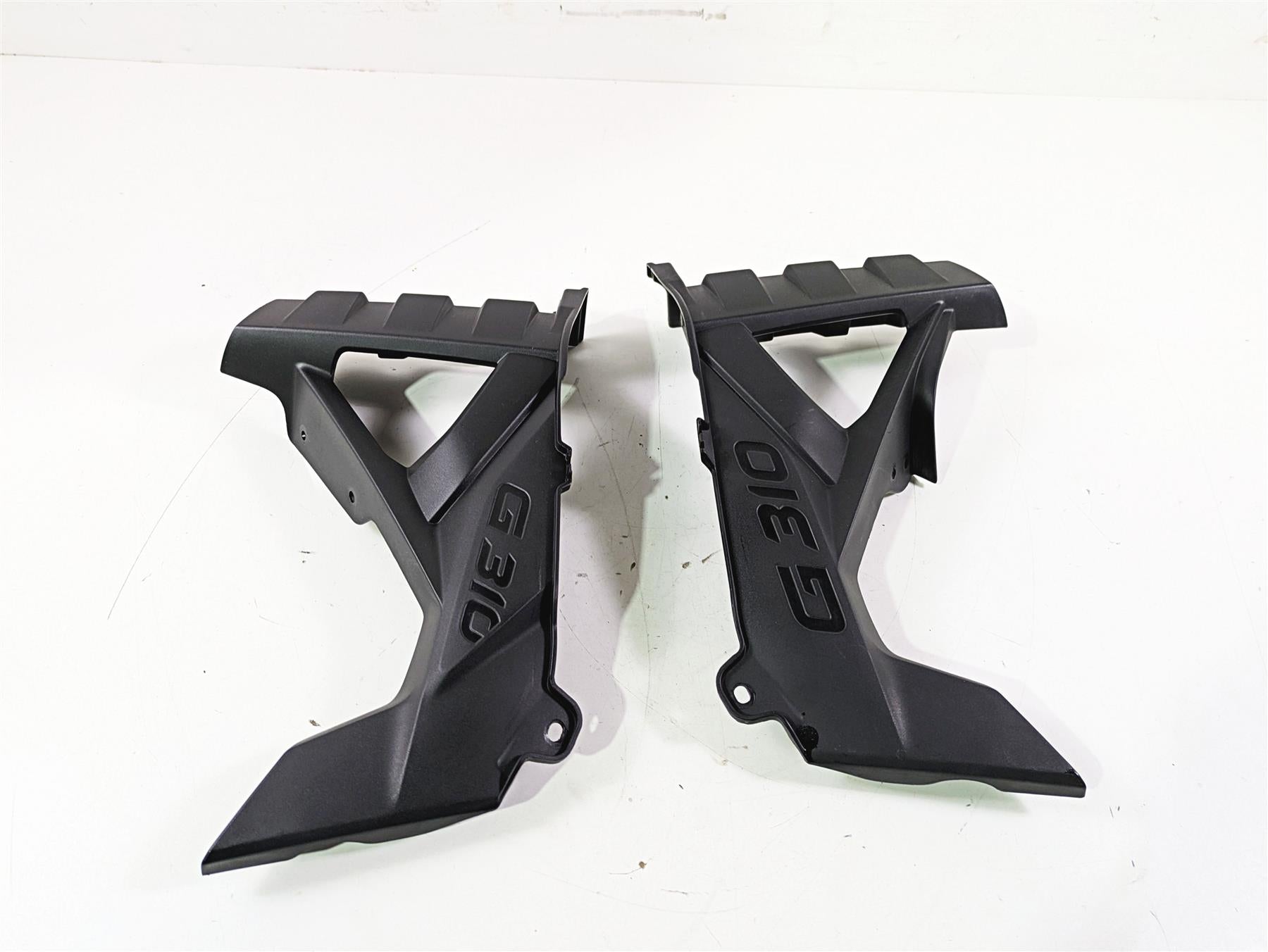 2019 BMW G310GS K02 Radiator Grill Cover Fairing Set 46638560422 46638560421 {{ shop.shopifyCountryName }} - Mototech271