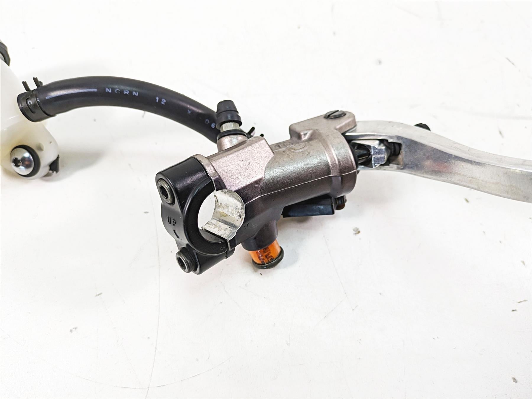 2007 Yamaha R1 YZFR1 16mm Brembo Front Brake Radial Master Cylinder 5SL-W2587-00 {{ shop.shopifyCountryName }} - Mototech271