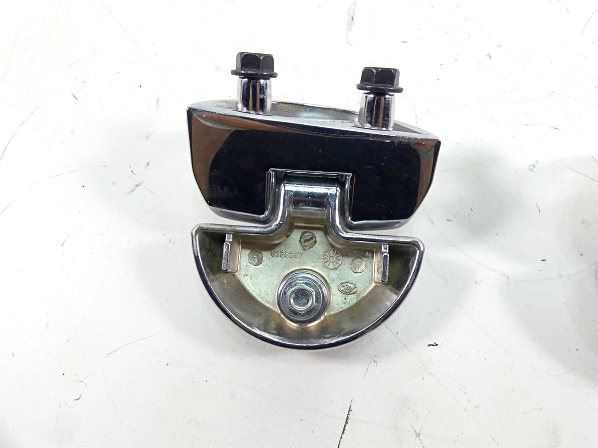 2019 Indian Chieftain Classic Left Saddlebag Latch Hinge Set 5138397 5138399 {{ shop.shopifyCountryName }} - Mototech271