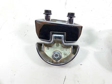 Load image into Gallery viewer, 2019 Indian Chieftain Classic Left Saddlebag Latch Hinge Set 5138397 5138399 | Mototech271
