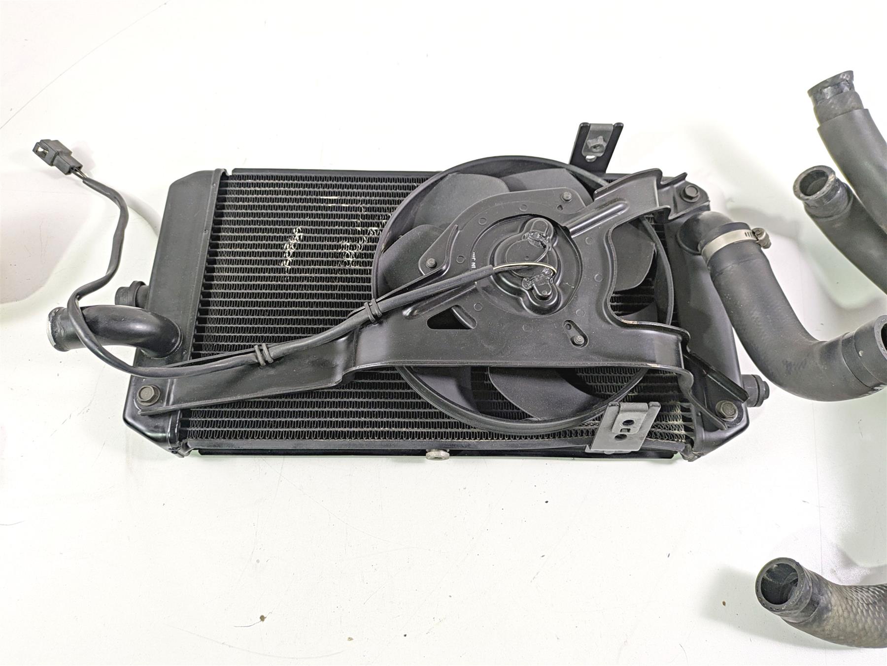 2008 Yamaha XVS1300 V-Star Tourer Radiator Fan Reservoir - READ 3D8-12461-00-00 {{ shop.shopifyCountryName }} - Mototech271