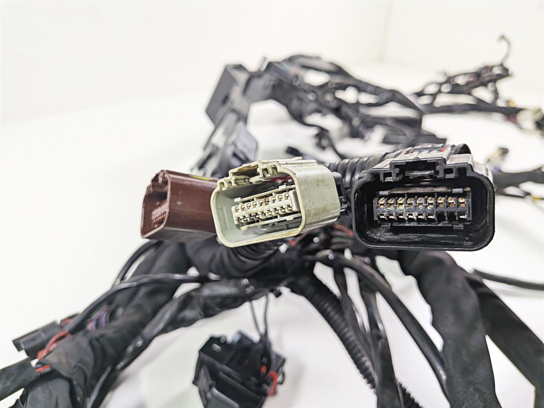 2020 Harley Touring FLTRK Road Glide Main Wiring Harness Abs - Read 69202061 {{ shop.shopifyCountryName }} - Mototech271