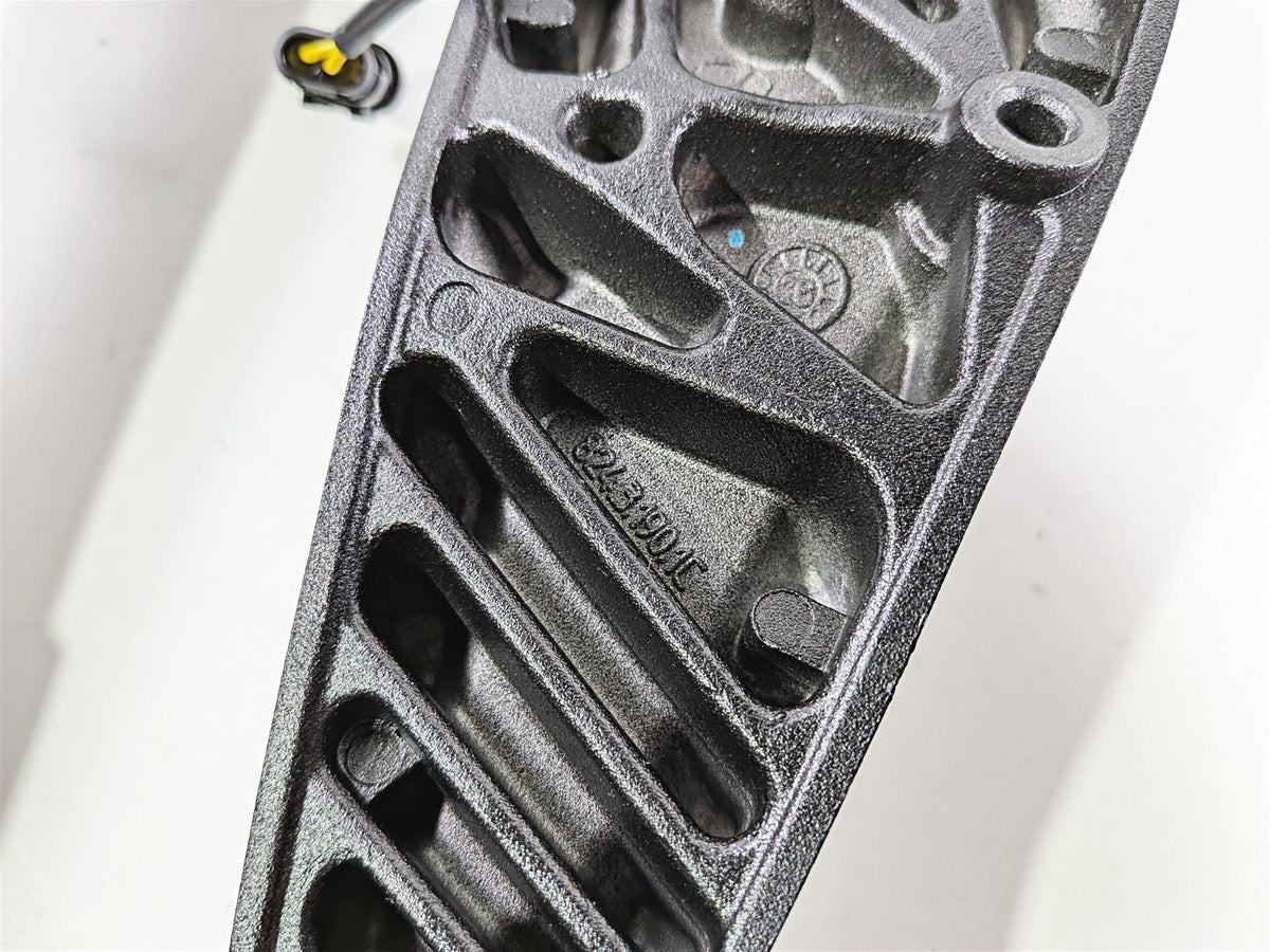 2016 Ducati Hypermotard 939 SP Passenger Foot Pegs & Mounting Brackets 82431901C-Mototech271