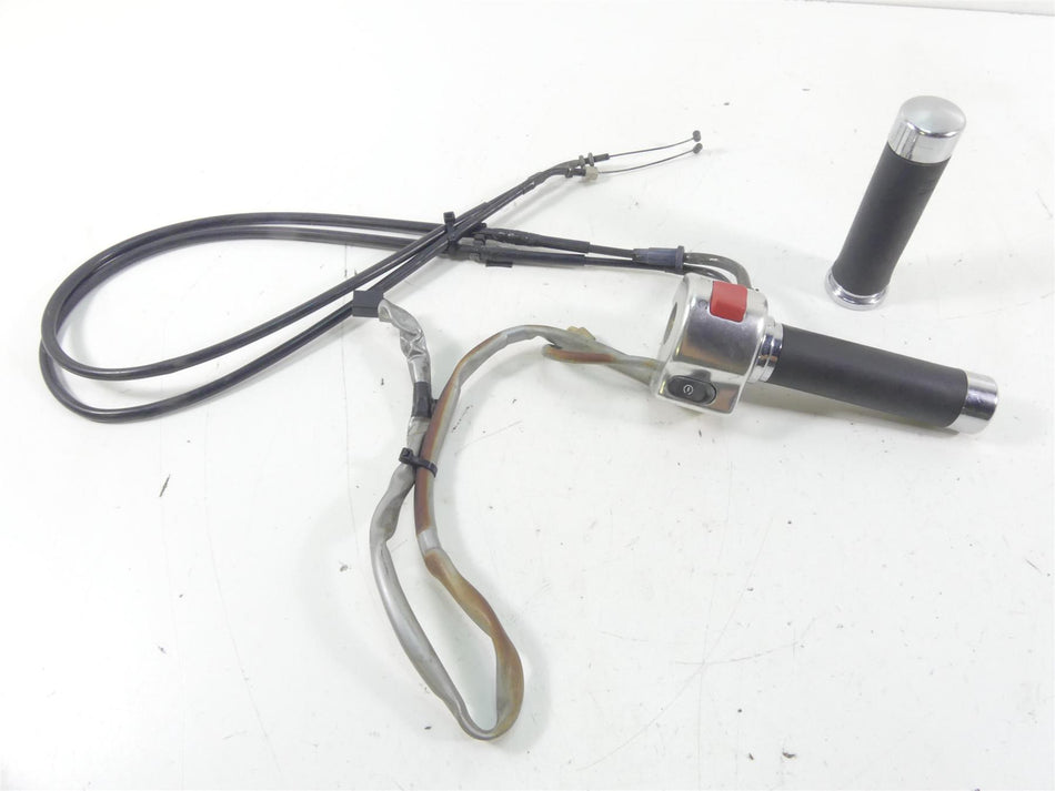 2001 Yamaha XV1600 Road Star Right Hand Start Stop Control Switch 4WM-83975-01 {{ shop.shopifyCountryName }} - Mototech271