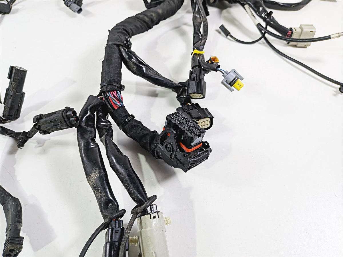 2018 Harley Touring FLHTCU Electra Glide Wiring Harness Loom - No Cuts 69201120A-Mototech271