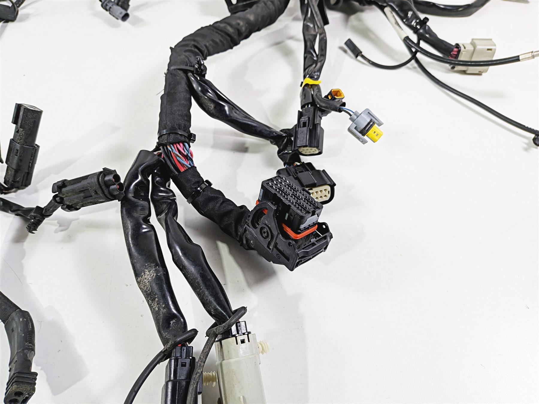 2018 Harley Touring FLHTCU Electra Glide Wiring Harness Loom - No Cuts 69201120A-Mototech271