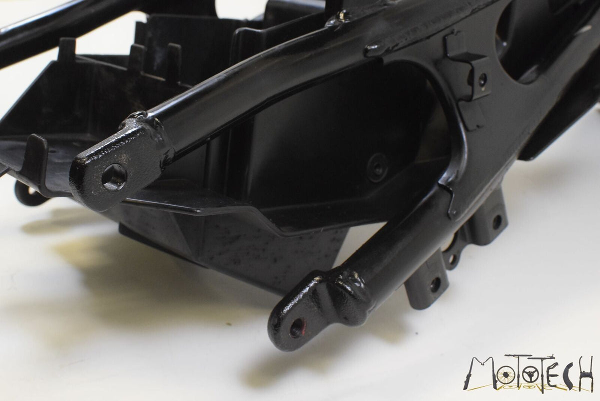 2005 Kawasaki ZZR1200 ZX1200 Ninja Rear Subframe Sub Frame SET 32160-1776-10 {{ shop.shopifyCountryName }} - Mototech271