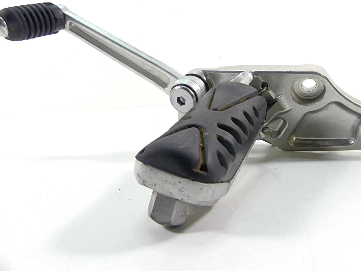 2012 Yamaha VMX17 VMAX 1700 Left Footpeg Foot Peg & Shifter Set 2S3-27442-00-00 {{ shop.shopifyCountryName }} - Mototech271