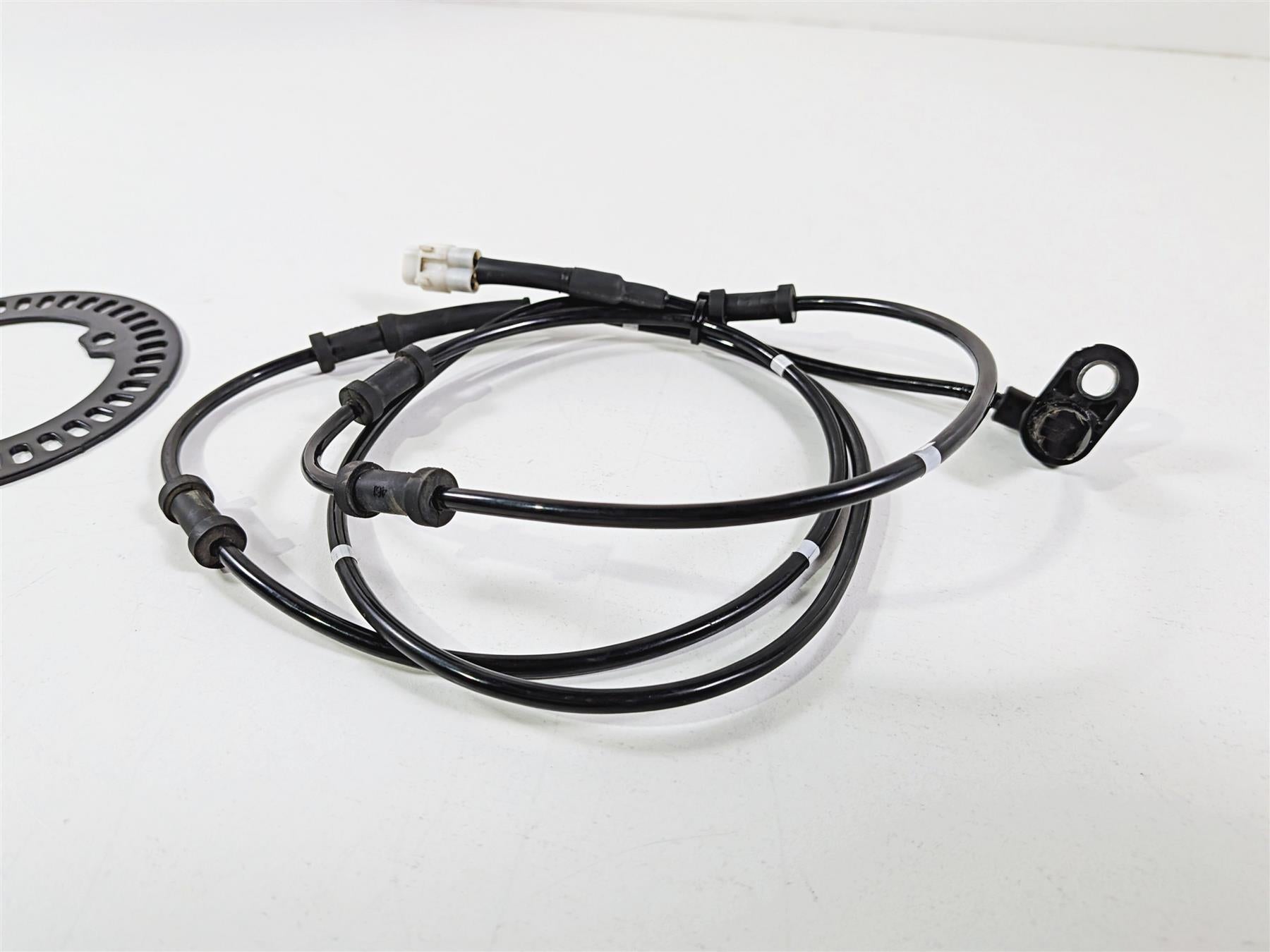 2025 Yamaha YZF R7 Front Abs Brake Wheel Speed Sensor BEB-85970-00-00 {{ shop.shopifyCountryName }} - Mototech271