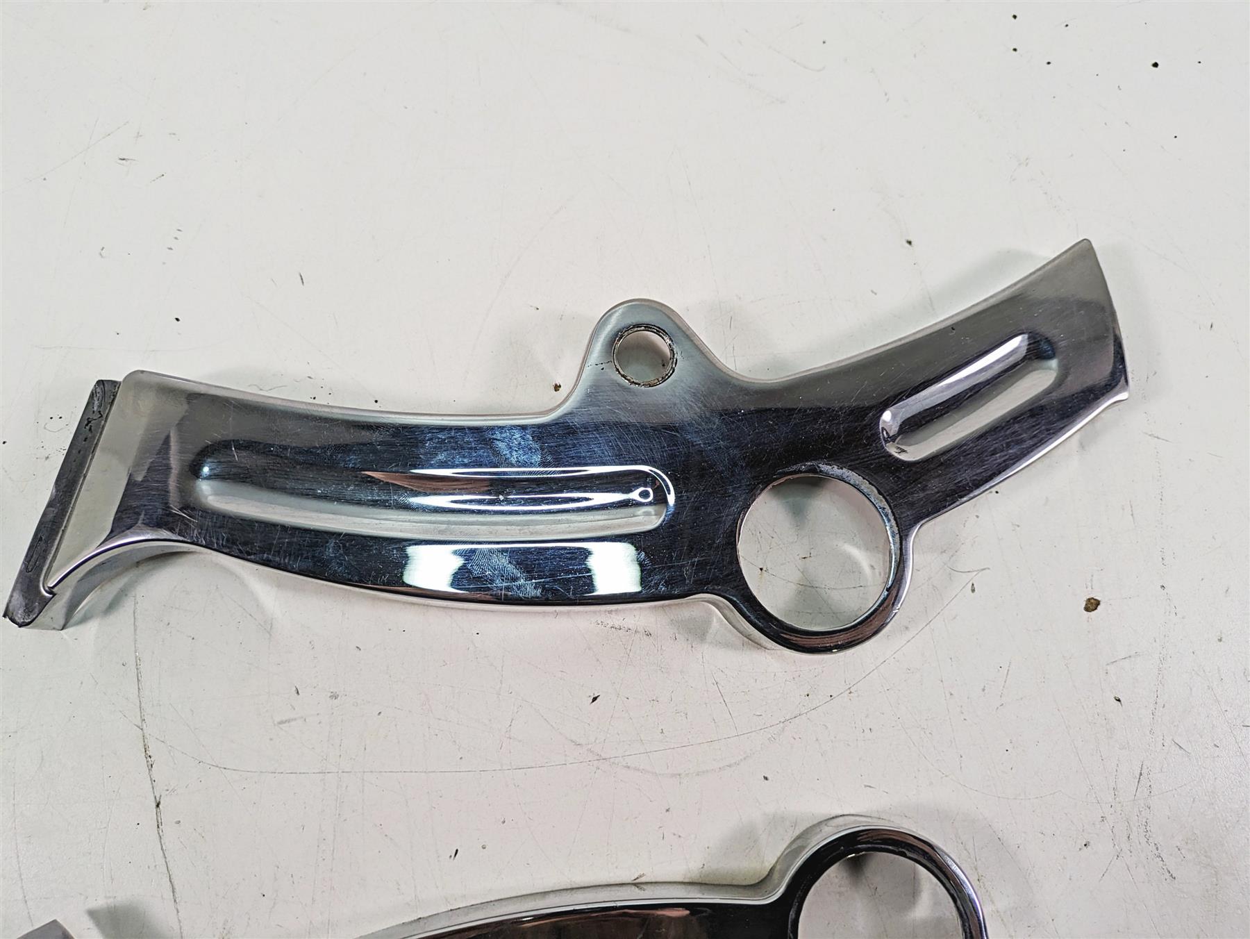 2000 Harley FXSTS Softail Springer Kuryakyn Chrome Frame Cover Set 7851 {{ shop.shopifyCountryName }} - Mototech271