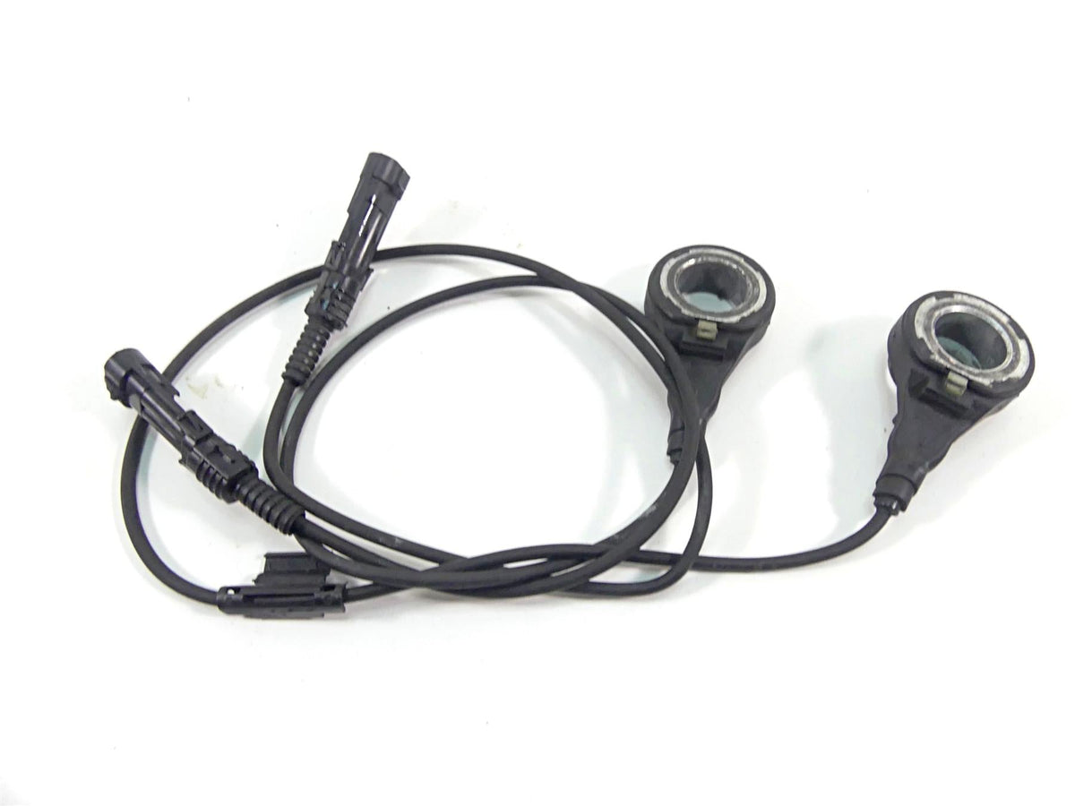 2014 Harley VRSCF Muscle V-Rod Abs Wheel Speed Sensor Set 40652-08 40648-08 {{ shop.shopifyCountryName }} - Mototech271