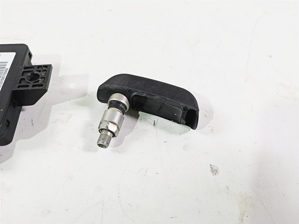 2015 BMW R1200 GS Adv K51 Rdc Sensor & Tire Sensors 36318532731 65758546222 {{ shop.shopifyCountryName }} - Mototech271