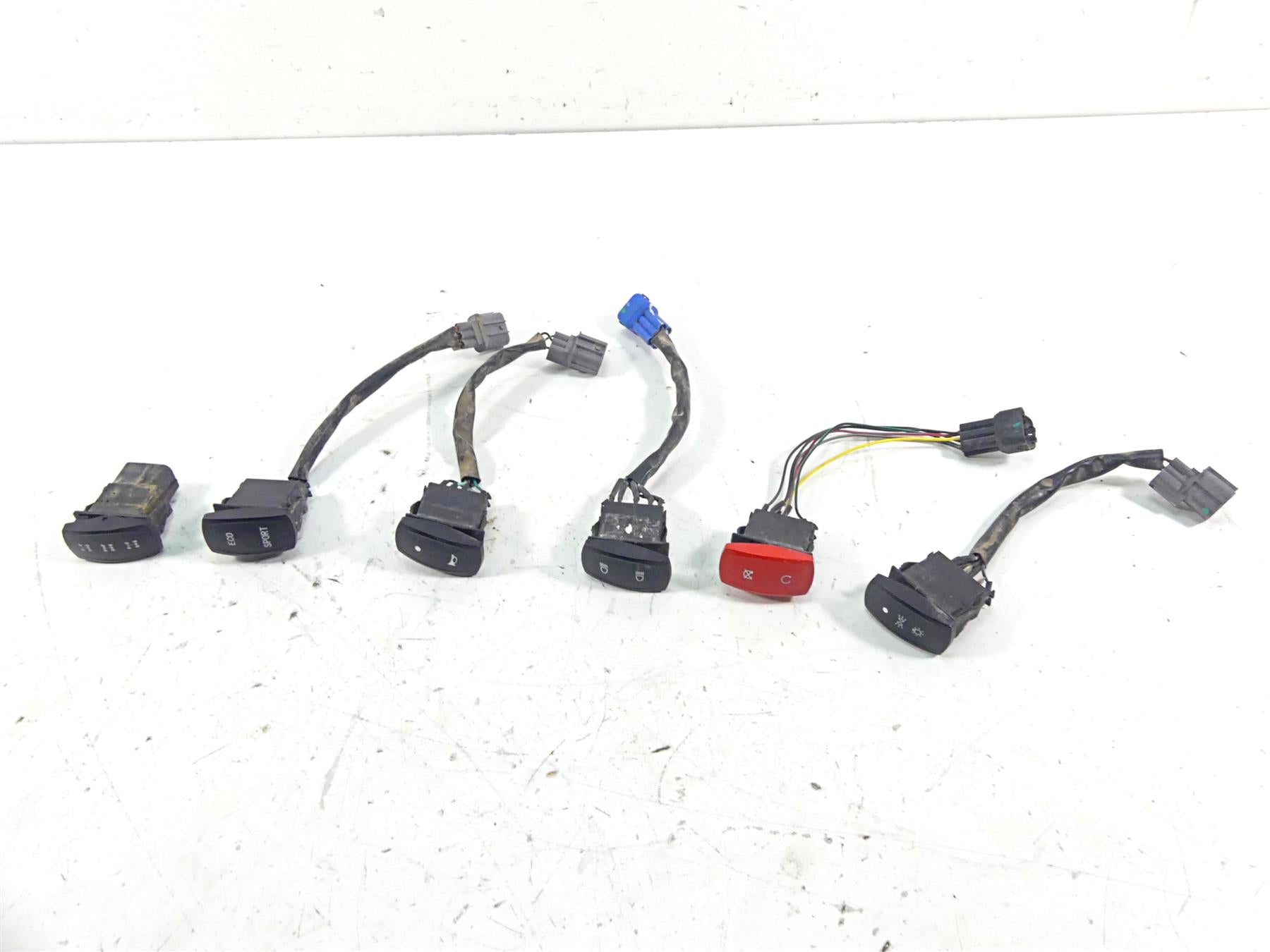 2021 CFMoto Zforce 950 Sport Light Horn Eco Sport Switch Set 5HY0-151700-10000 {{ shop.shopifyCountryName }} - Mototech271