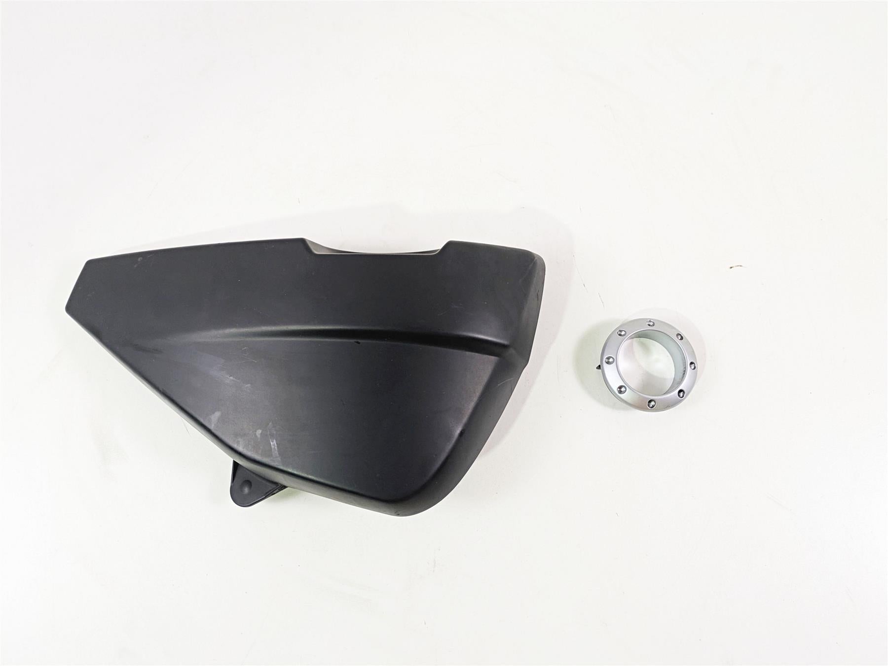 2009 Harley XR1200 Sportster Oil Tank Reservoir Cover Fairing Set 66269-08 {{ shop.shopifyCountryName }} - Mototech271