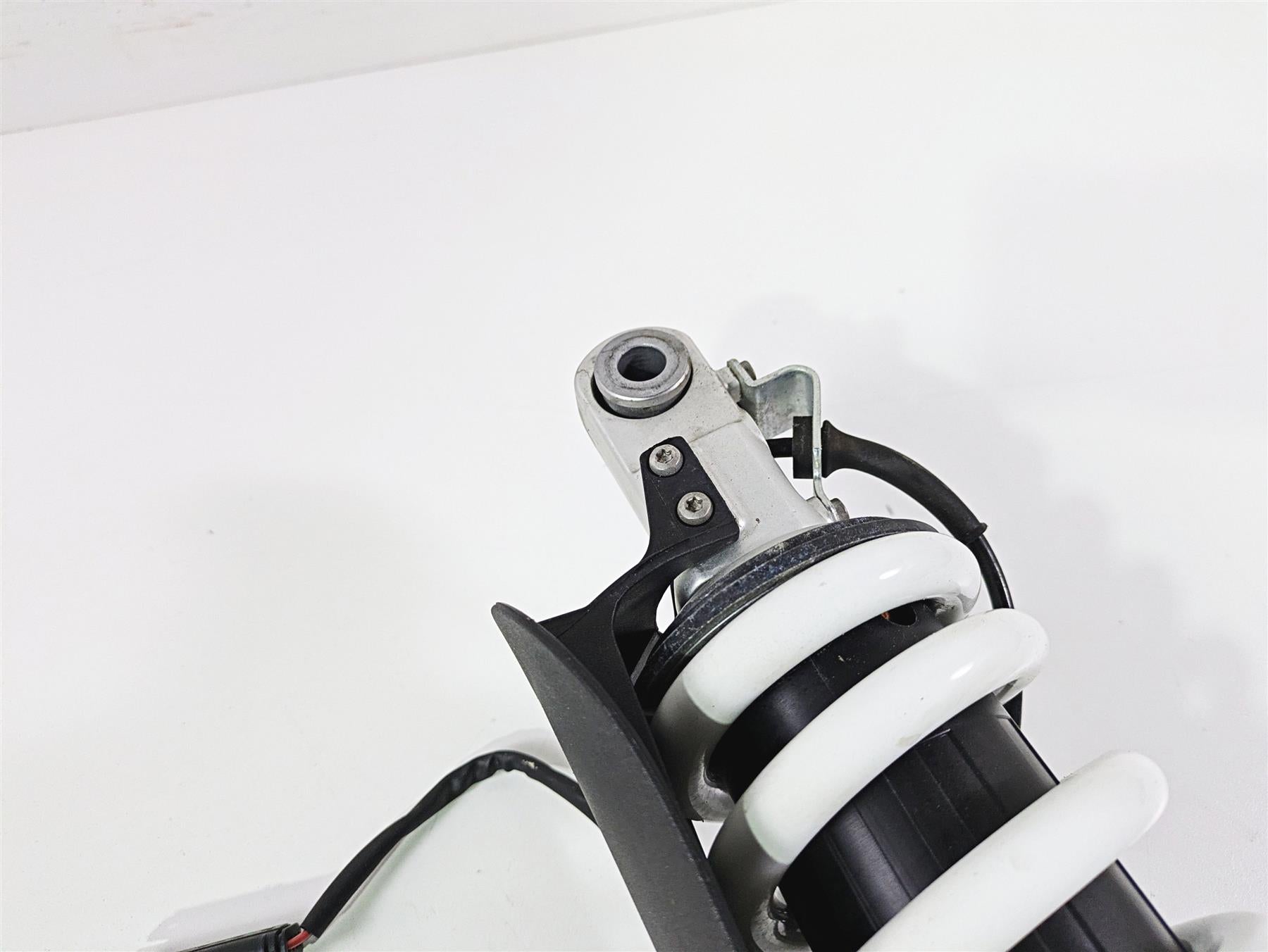2021 BMW R1250GS K51 Adv Rear Shock Damper Esa Low 33548563287 {{ shop.shopifyCountryName }} - Mototech271