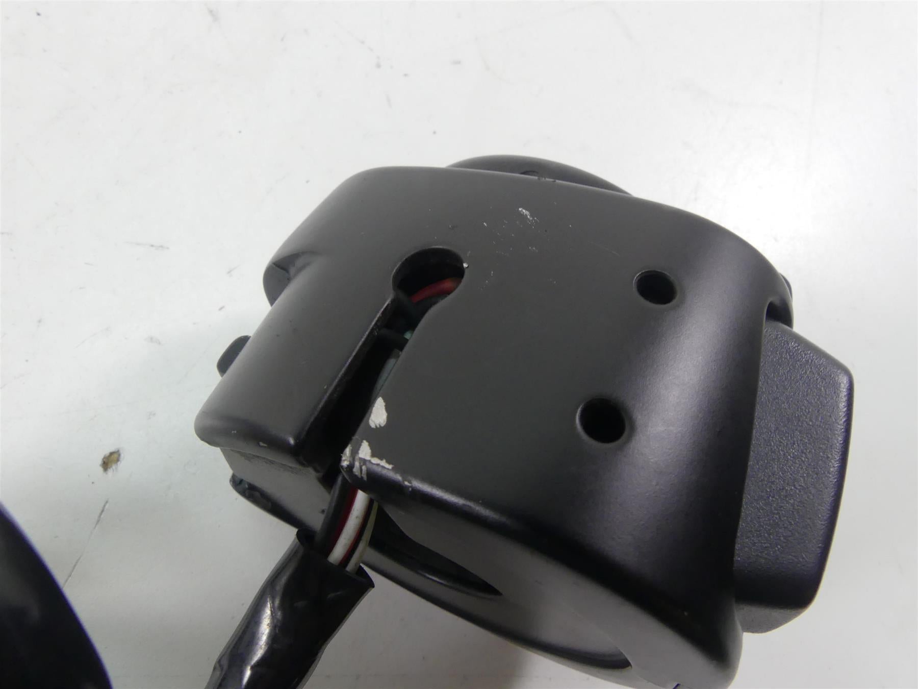 2019 Harley Softail FXBB Street Bob Left Hand Blinker Control Switch 71500292 {{ shop.shopifyCountryName }} - Mototech271