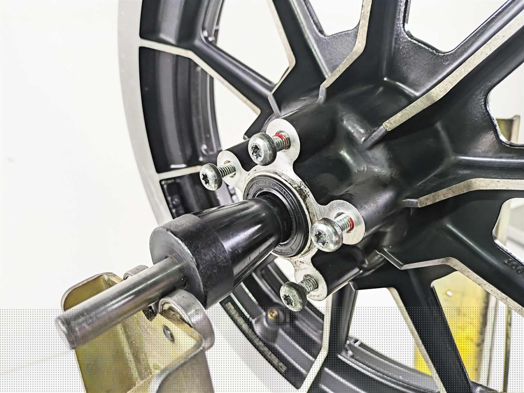 1996 Harley Touring FLHTCUI Electra Glide 16x3 Front Wheel Rim 10 Spoke 43493-87 {{ shop.shopifyCountryName }} - Mototech271