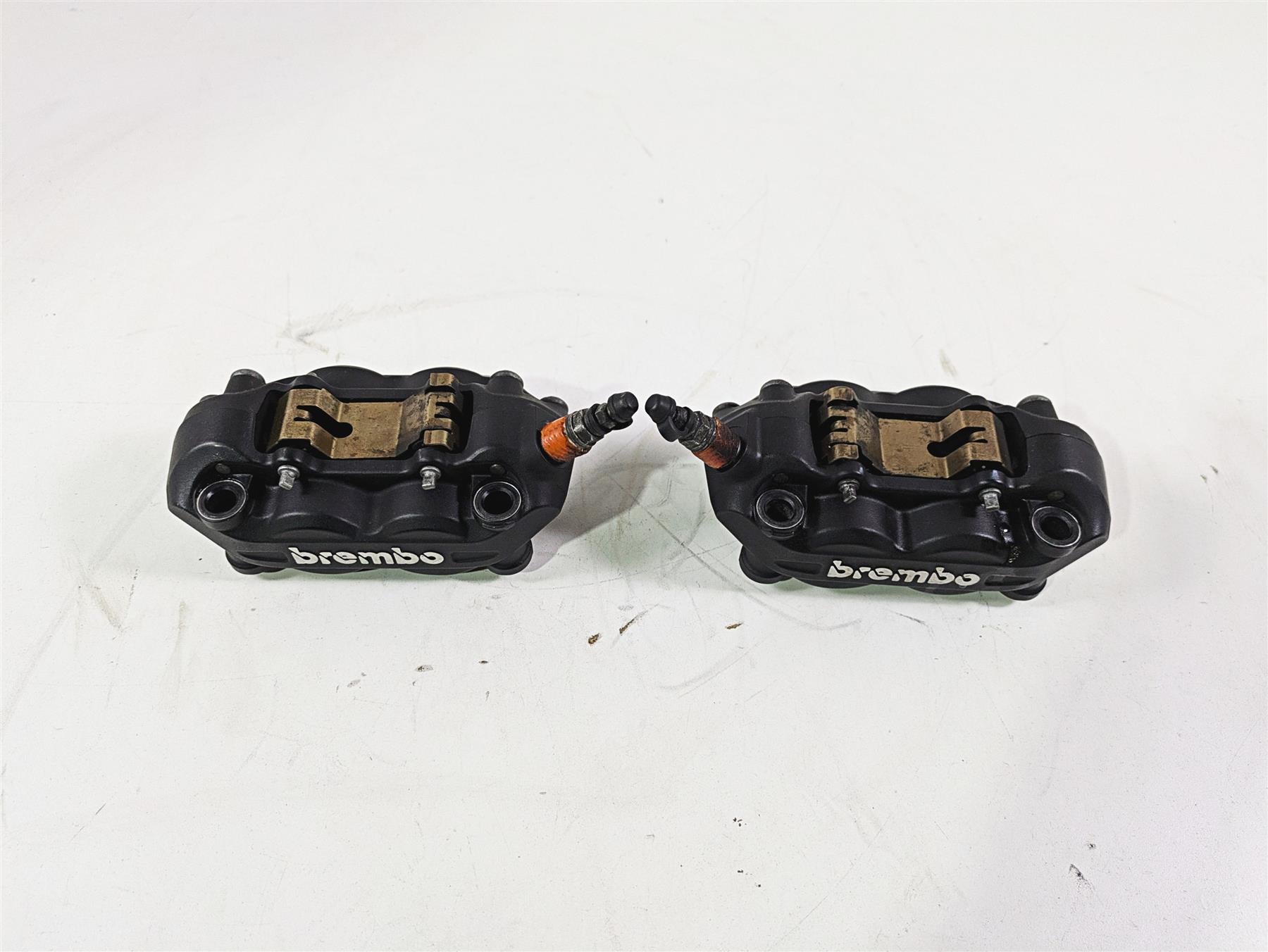 2016 Moto Guzzi Stelvio 1200 8V NTX Front Brake Caliper Set 100mm 887067 887068 | Mototech271