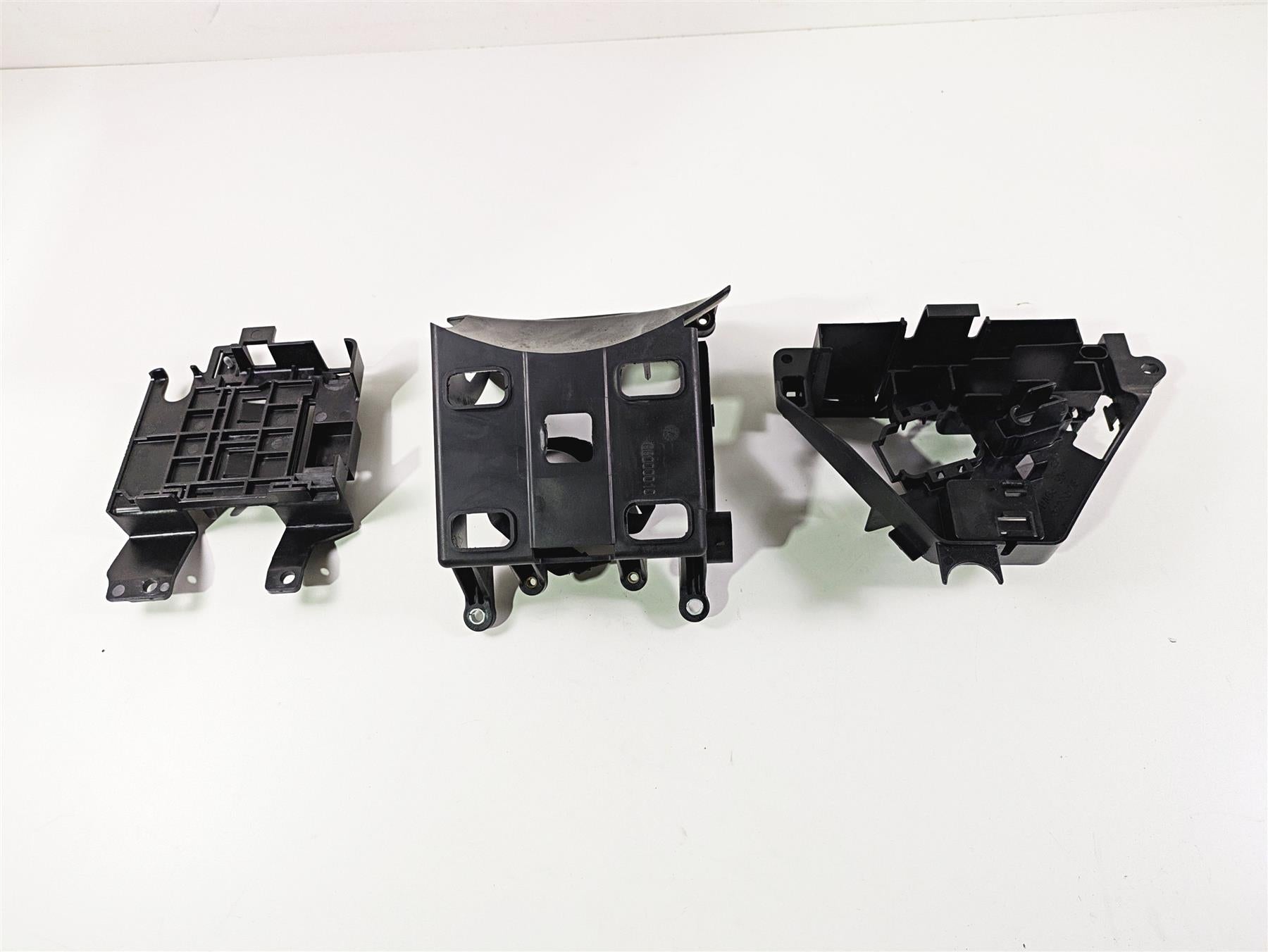 2016 Harley Touring FLHR Road King Battery & Electrical Holder Set 66000010A {{ shop.shopifyCountryName }} - Mototech271