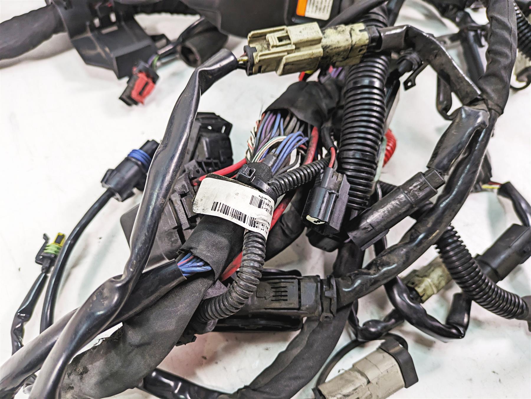 2014 Harley Touring FLHTK Electra Glide Main Wiring Harness Abs - Read 69200118 {{ shop.shopifyCountryName }} - Mototech271