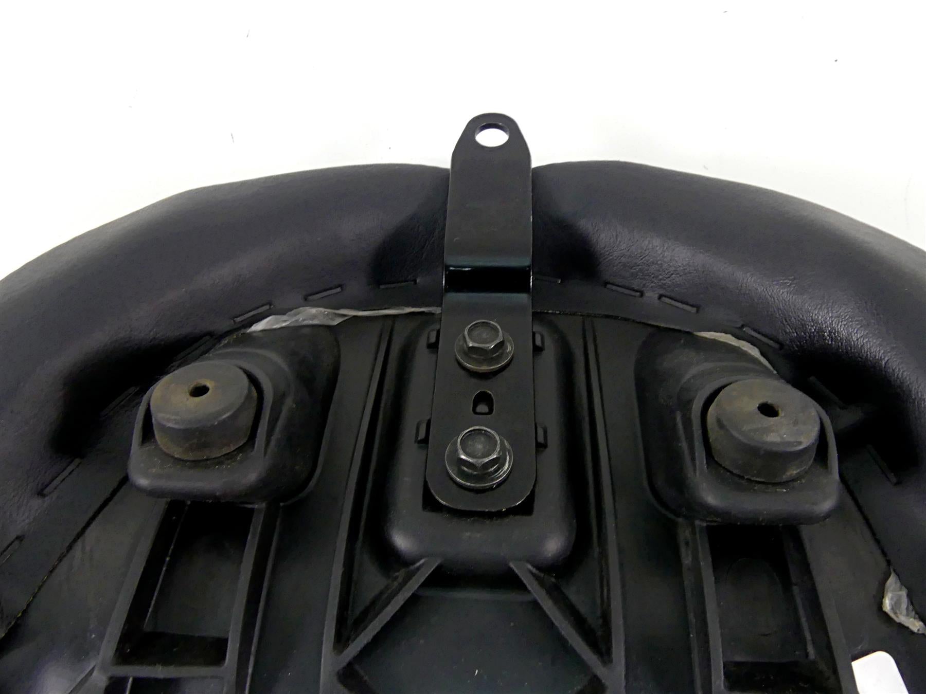 2020 Harley Softail FXST Standard Oem Rider Driver Seat Saddle 52000264 {{ shop.shopifyCountryName }} - Mototech271