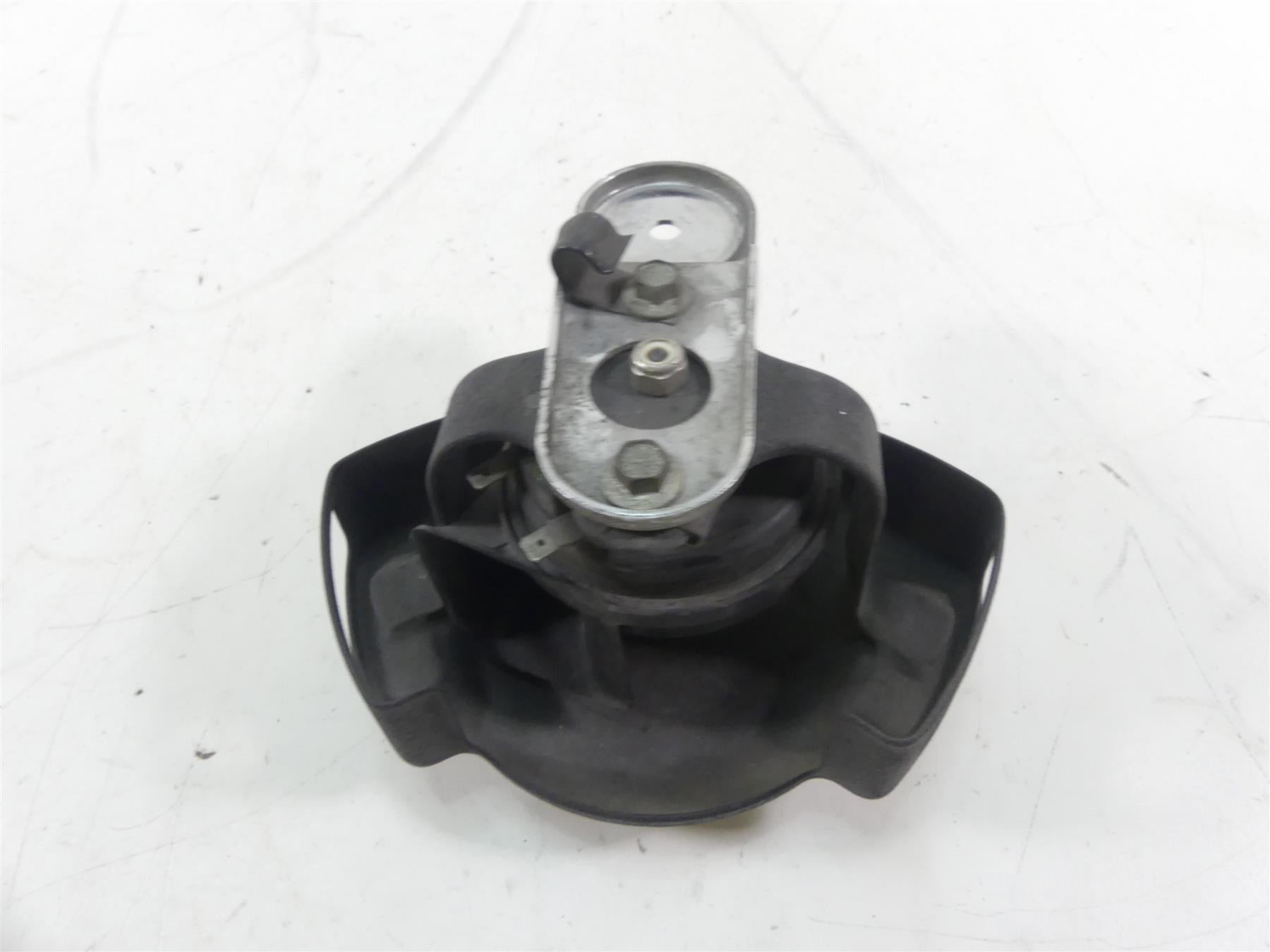 2008 Harley Softail FXSTB Night Train Horn & Cover 69042-98 {{ shop.shopifyCountryName }} - Mototech271
