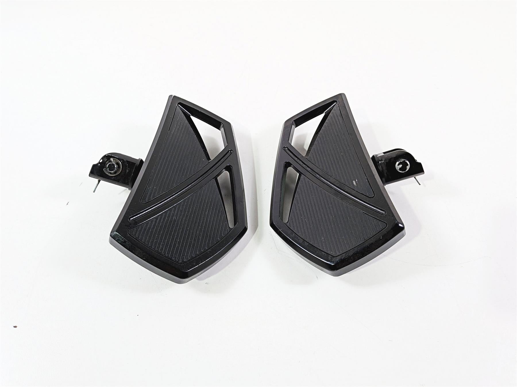 2022 Harley Softail FXLRST Low Rider Front Floorboard Foot Floor Board Set {{ shop.shopifyCountryName }} - Mototech271