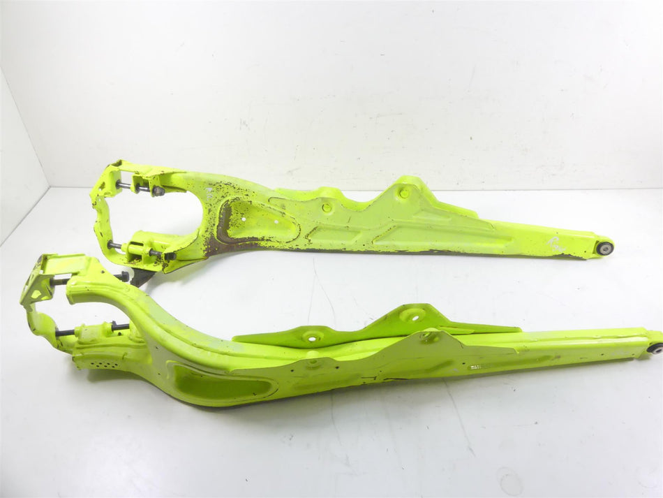2020 Can Am Maverick X3 XMR Turbo RR Rear L+R Trailing Arm Set -Read 706004609 {{ shop.shopifyCountryName }} - Mototech271