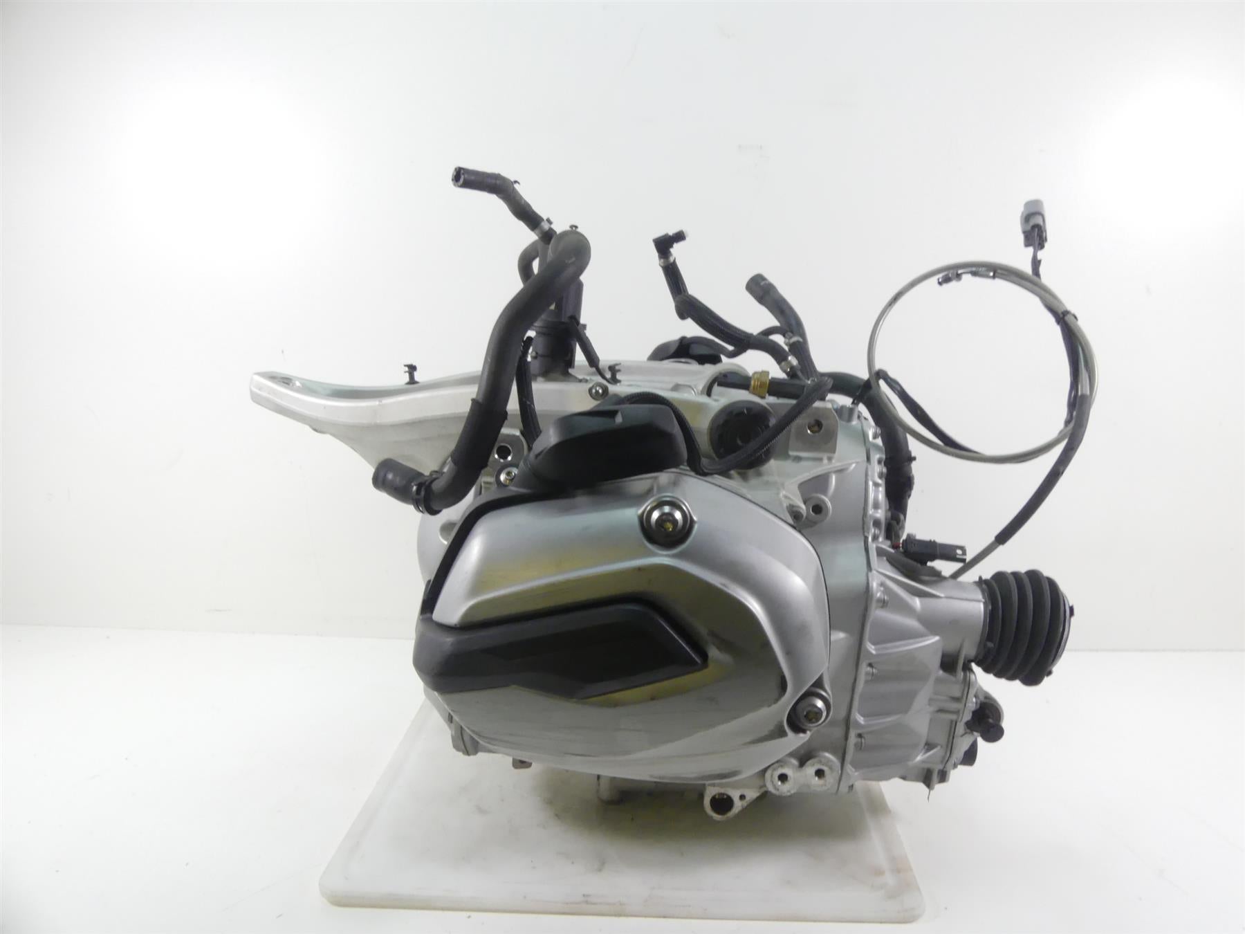 2015 BMW R1200RT K52 Running Engine Motor 16K + Trailing Arm - Read 11008389101 {{ shop.shopifyCountryName }} - Mototech271