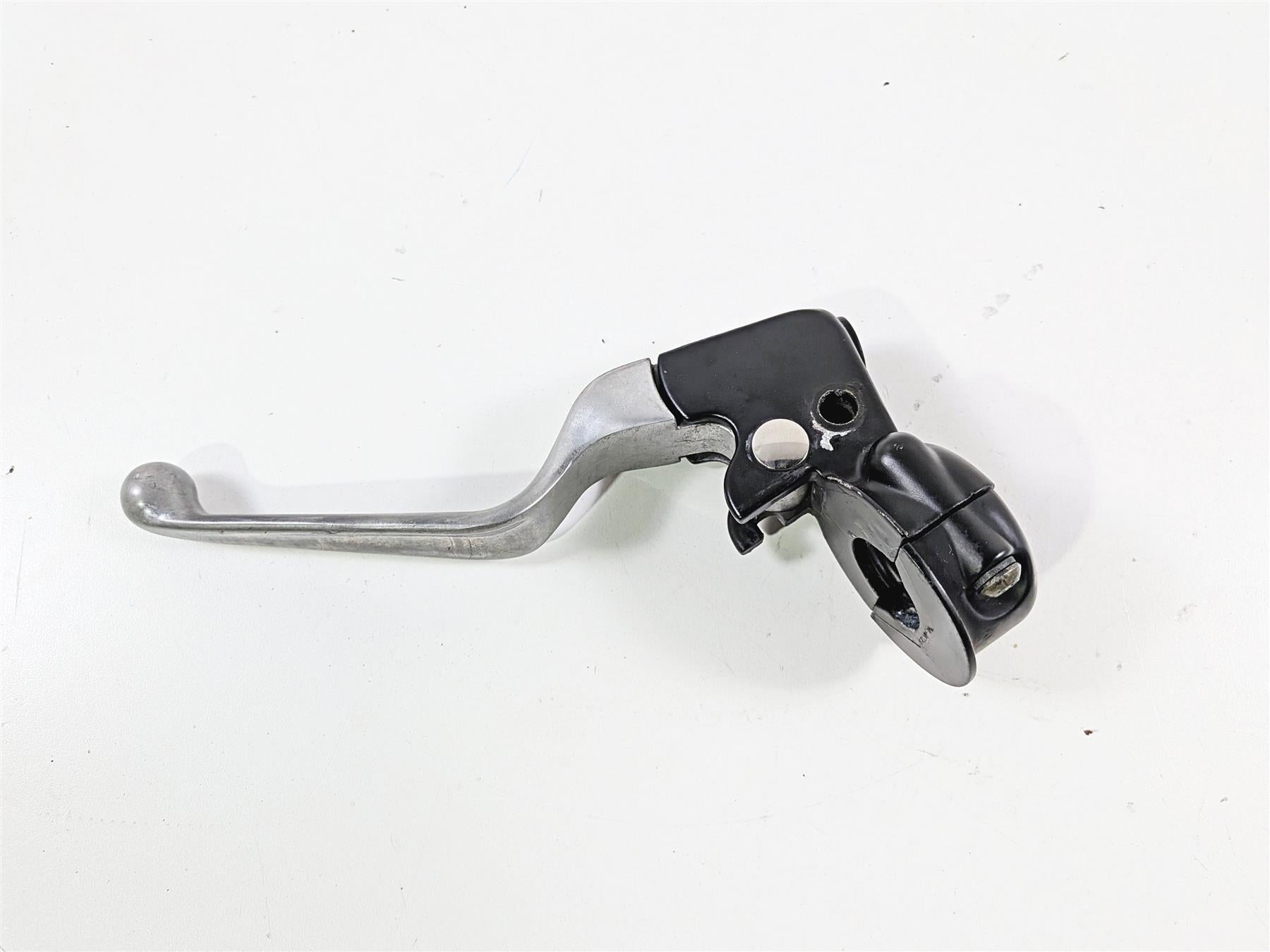 2012 Harley Softail FLSTF Fat Boy Clutch Perch Lever Set P 38608-96 L 45015-96 {{ shop.shopifyCountryName }} - Mototech271