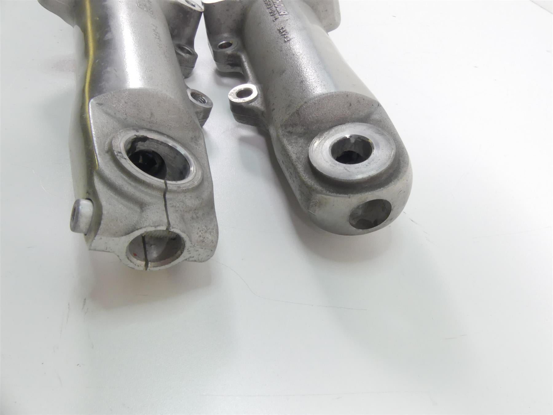 2014 Harley Touring FLHTK Electra Glide Front 49mm Showa Forks 45400021 45400022 {{ shop.shopifyCountryName }} - Mototech271