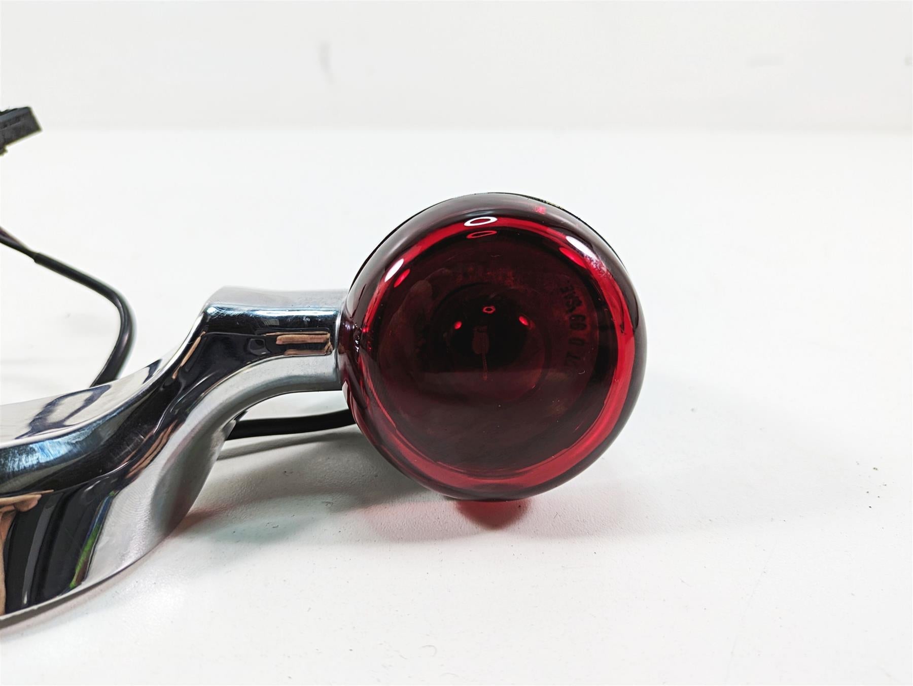 2006 Harley Touring FLHXI Street Glide Rear Blinker Turn Signal Bar 68629-05 {{ shop.shopifyCountryName }} - Mototech271