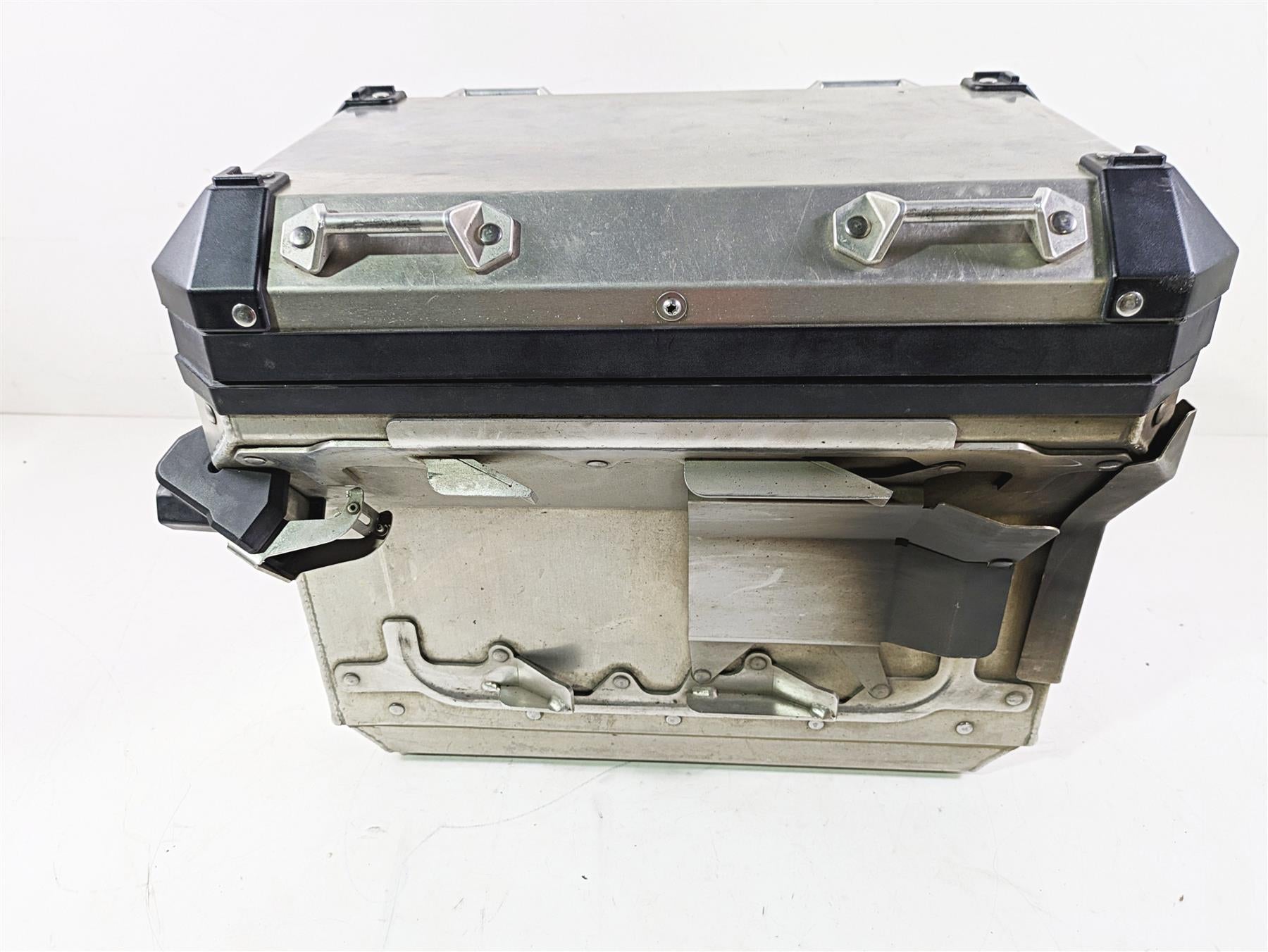 2015 BMW R1200 GS Adv K51 Right Aluminum Saddlebag Case -Read 77411539694 {{ shop.shopifyCountryName }} - Mototech271