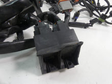Load image into Gallery viewer, 2005 Harley Touring CVO FLHTCSE Electra Glide Wiring Harness Loom 70985-04 | Mototech271
