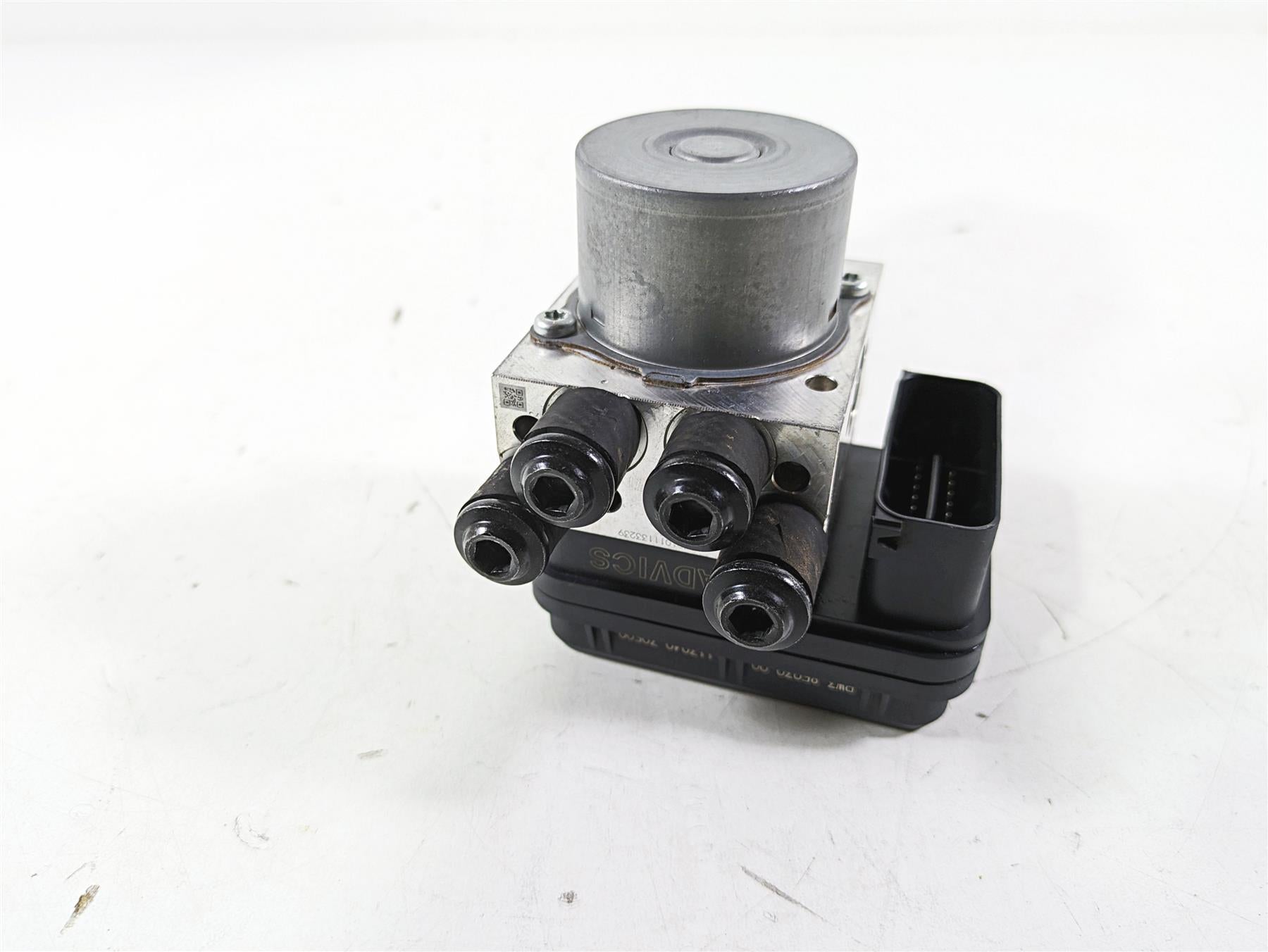 2021 Yamaha Tenere 700 XTZ7 Abs Brake Pump Unit Module BW3-85930-09-00 {{ shop.shopifyCountryName }} - Mototech271