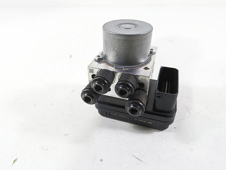 2021 Yamaha Tenere 700 XTZ7 Abs Brake Pump Unit Module BW3-85930-09-00 {{ shop.shopifyCountryName }} - Mototech271