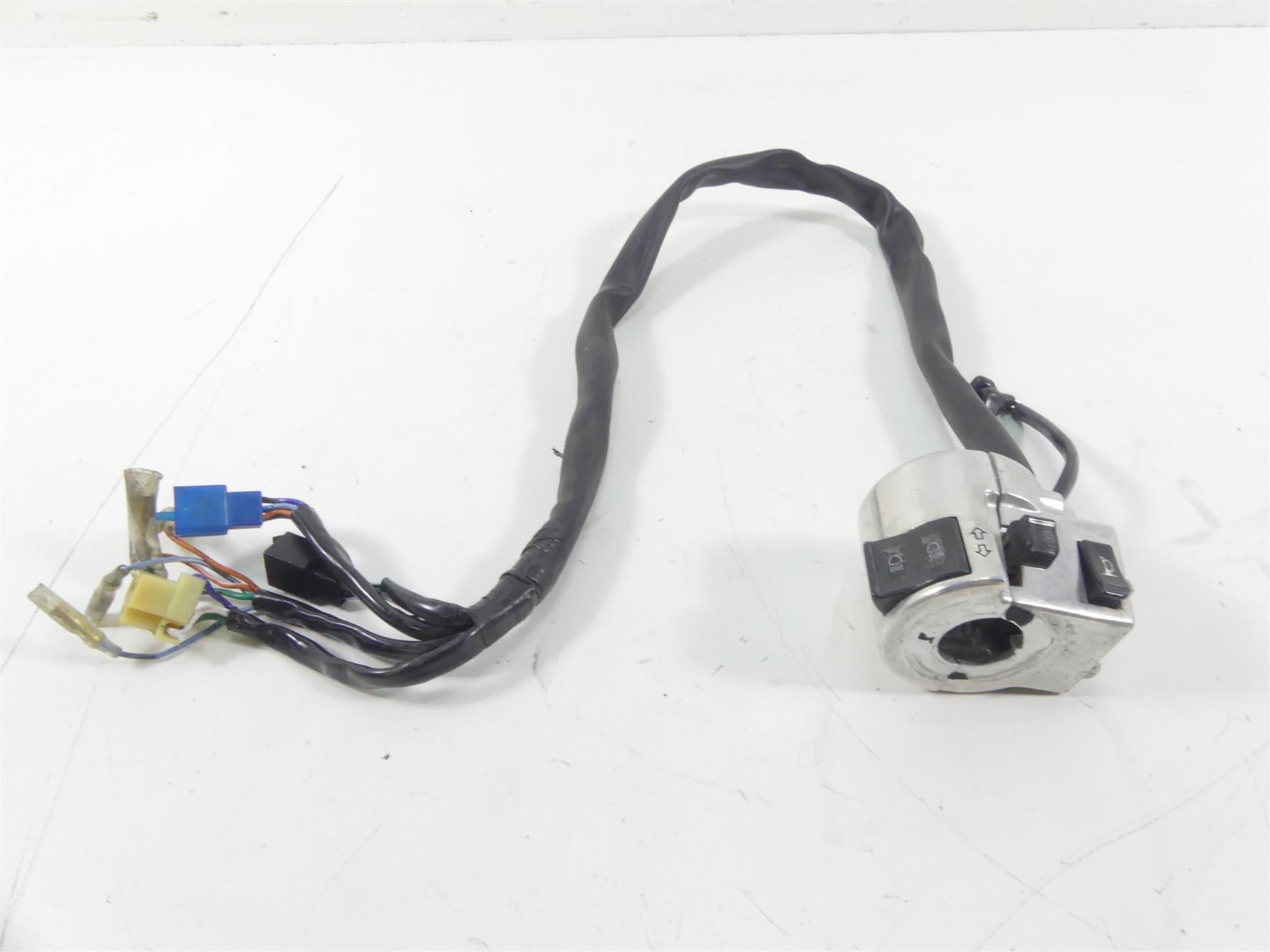 2003 Honda VTX1800R Left Blinker Turn Signal Lights Control Switch 35020-MCH-000 {{ shop.shopifyCountryName }} - Mototech271