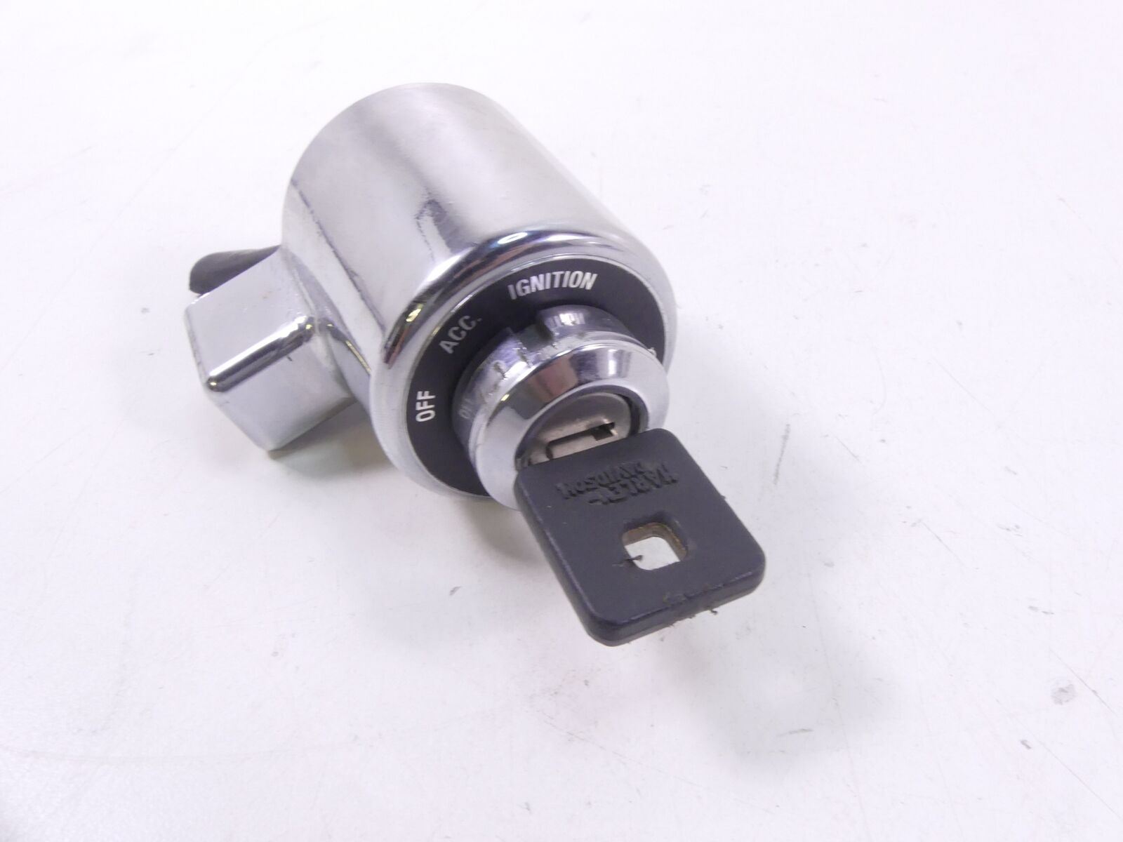 2001 Harley Davidson Sportster XL883 Ignition Switch + Key Set 71425-94 {{ shop.shopifyCountryName }} - Mototech271