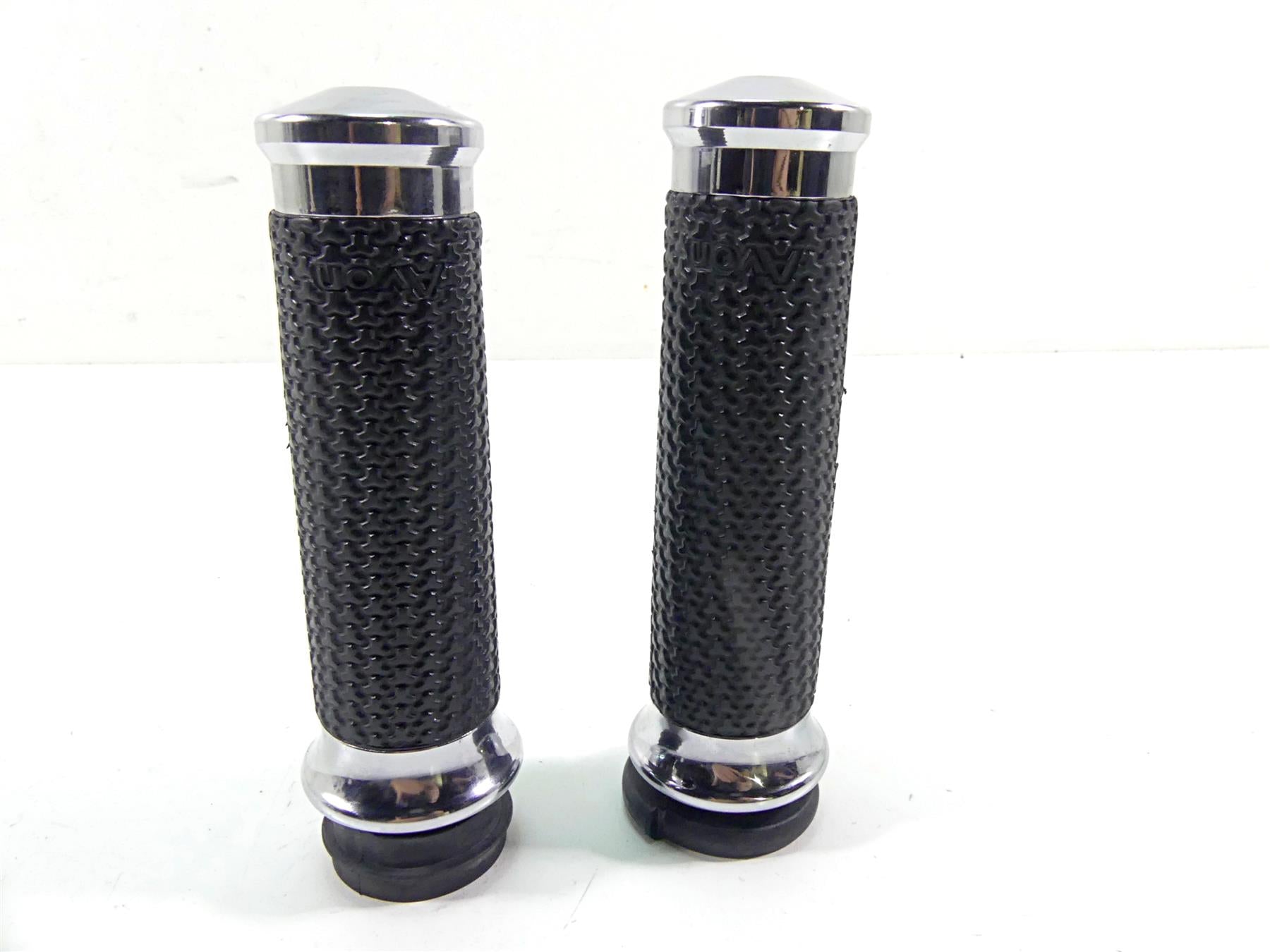 2016 Harley Softail FLS Slim Left Right Avon Hand Grip Set {{ shop.shopifyCountryName }} - Mototech271