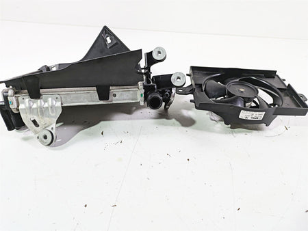 2018 BMW R1200GS GSW K50 Right Radiator + Reservoir Fan & Cover Set 17118546416 {{ shop.shopifyCountryName }} - Mototech271