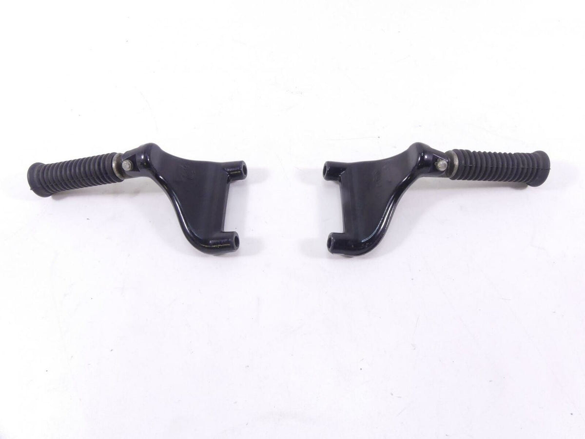 2006 Harley Sportster XL1200 C Passenger Foot Peg Rest Set 49314-04 49315-04 {{ shop.shopifyCountryName }} - Mototech271