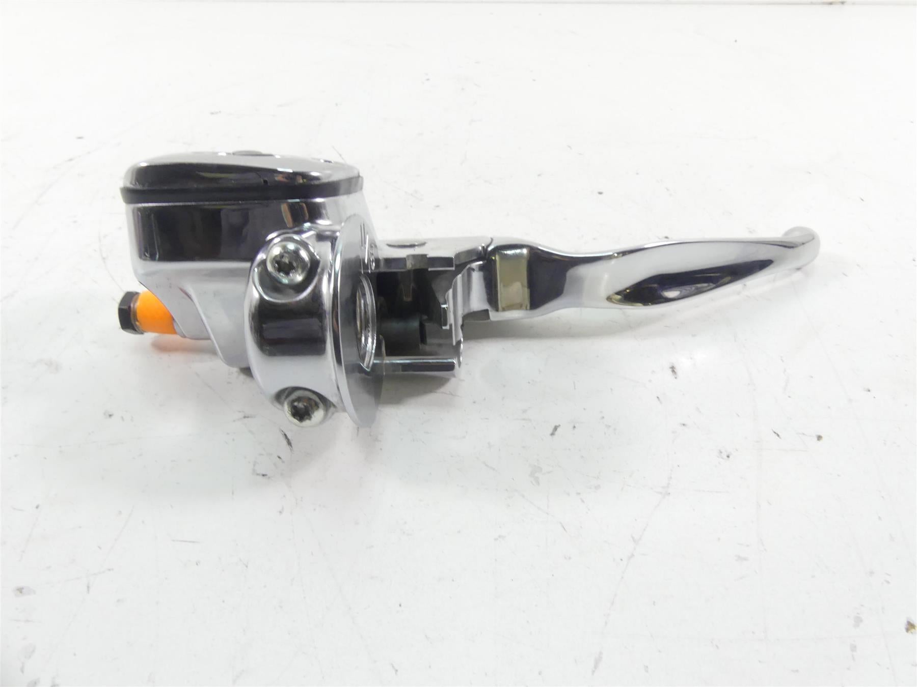 2005 Harley Touring CVO FLHTCSE Electra Glide Front Brake Master Cylind 46431-05 {{ shop.shopifyCountryName }} - Mototech271