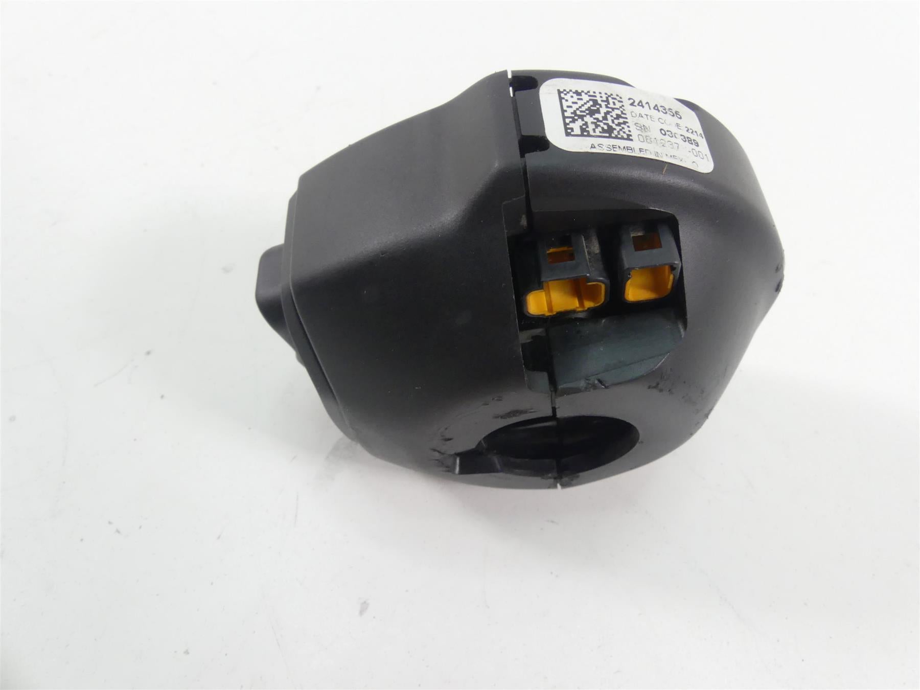 2022 Indian FTR1200 S Right Hand Start Stop Control Switch - Read 2414355 {{ shop.shopifyCountryName }} - Mototech271