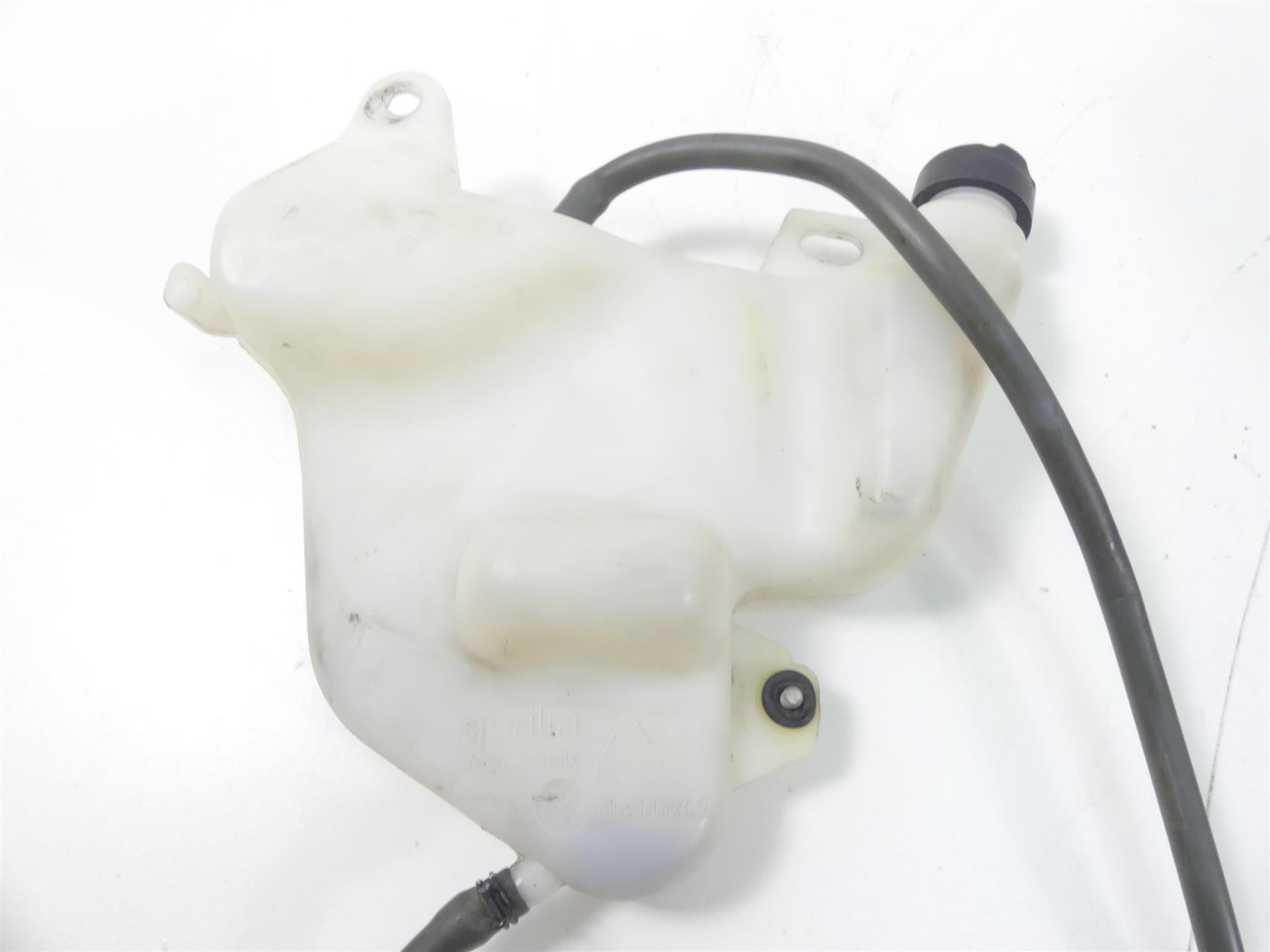 2004 Aprilia RSV1000 R Mille Radiator Fan Reservoir Hoses Set AP8104828 {{ shop.shopifyCountryName }} - Mototech271
