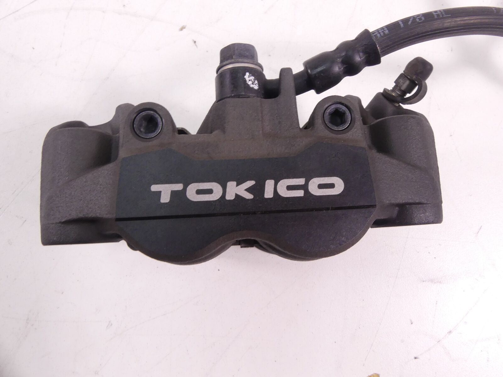 2012 Honda CBR600RR Front Tokico Brake Caliper Set 45150-MFL-881 45250-MFL-881 {{ shop.shopifyCountryName }} - Mototech271