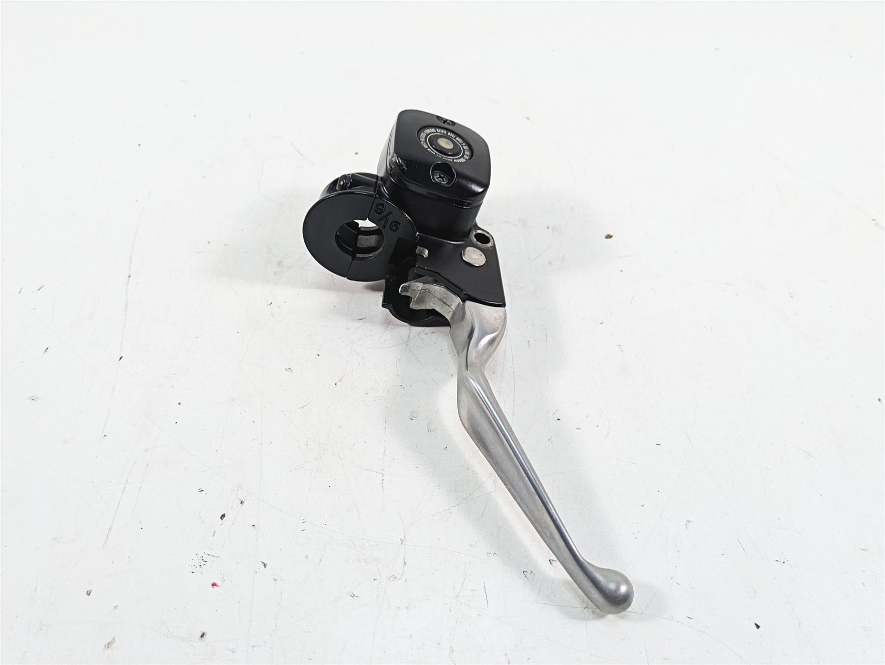 2000 Harley FXSTS Softail Springer Front Brake Master Cylinder 9/16 45019-96F {{ shop.shopifyCountryName }} - Mototech271