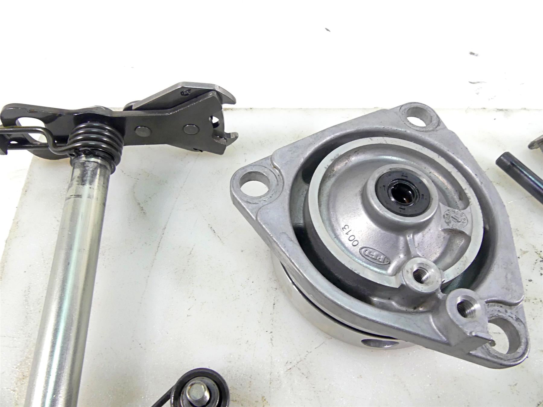2012 Kawasaki ZX1400 ZX14R Ninja Transmission Gears Shaft Drum Set 13128-0677 {{ shop.shopifyCountryName }} - Mototech271